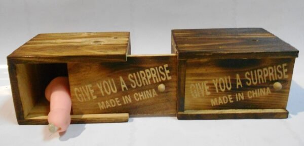 SORPRESA PENE CAJA